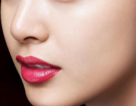 清華大學(xué)玉泉醫(yī)院整形美容中心的醫(yī)生怎么樣？為您介紹一下。