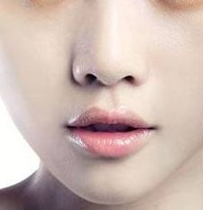 上海九院哪位醫(yī)師在拉皮手術(shù)領(lǐng)域備受贊譽(yù)？權(quán)威專家排名及費(fèi)用詳解