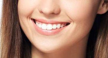 成都后美醫(yī)療美容薛瑞隆胸實(shí)力口碑揭秘，價(jià)格貴有原因？