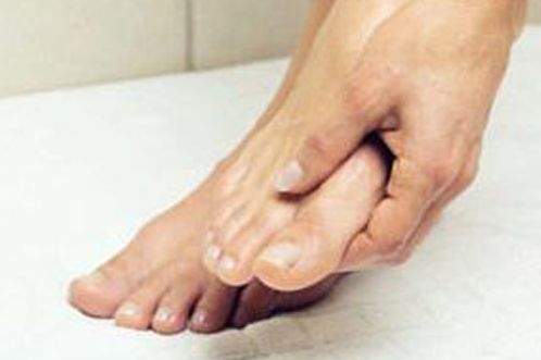 華西卿勇割雙眼皮需花費巨資？專家評價，醫(yī)院情況一覽