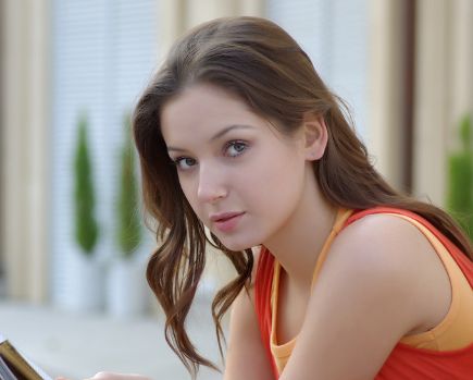 北京祛眼袋權(quán)威醫(yī)院推薦：客萊美舍和華韓名醫(yī)坐診