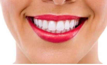 劉月的軍科生涯及整形技術評價