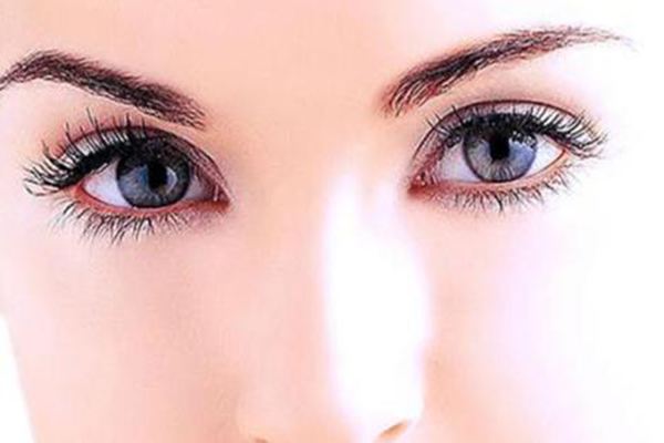 山西省眼科醫(yī)院整形科有哪些醫(yī)生？眼科醫(yī)院整形科的醫(yī)生有哪些成功案例？