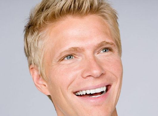 如何判斷自己是否有頰肉堆積？掌握判斷頰肉墊大臉的方法