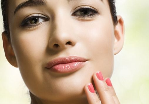 華西醫(yī)院靚胸定制，豐滿無(wú)痕！洋溢自信美麗的隆胸價(jià)格一覽