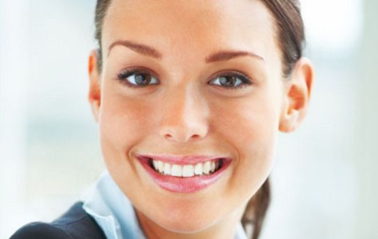 選擇適合眼袋整形的珠海醫(yī)院及醫(yī)生有哪些？專家介紹及價格表供參考