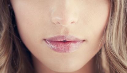 深圳某醫(yī)院的林文登醫(yī)生豐富經(jīng)驗(yàn)的雙眼皮修復(fù)，成功案例多，詳細(xì)收費(fèi)清單分享。