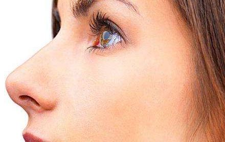 鄭州哪家醫(yī)院在隆胸手術(shù)方面有著不俗的實力？排行榜揭曉！