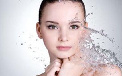 廣州曙光美容醫(yī)院口碑盛譽，專家團隊強大