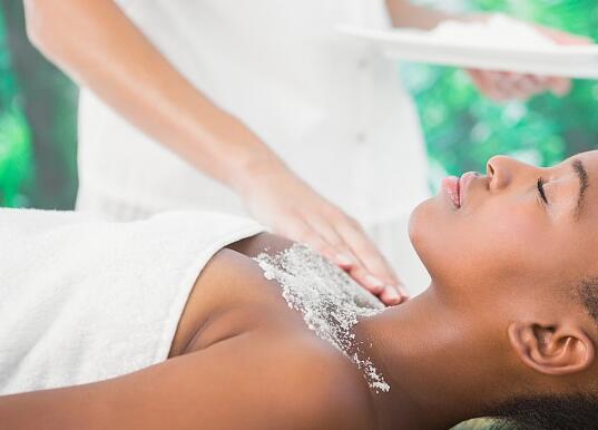 長(zhǎng)沙三和大腿吸脂安全有效嗎？不同于常規(guī)整形方法，它如何改善身體線條？