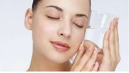 重慶西南醫(yī)院：劉林奇醫(yī)生的雙眼皮技術(shù)及成功案例揭秘！