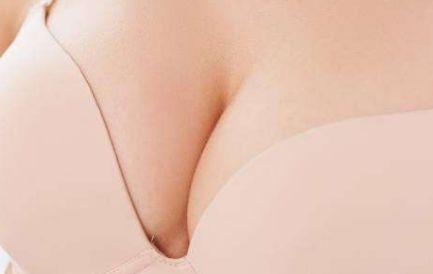 成都最具知名度的胸部整形醫(yī)生有哪些？排行榜獨(dú)家推薦10位！整形奇跡分享！