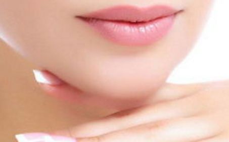 首屆北京八大處盛況：穆大力巧妙演繹棒棒糖懸掛絕技！技術(shù)高超，聽聞已風靡全城！