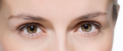 杭州新清吟醫(yī)療美容門診部專家的雙眼皮割除過程詳解，令人贊嘆！