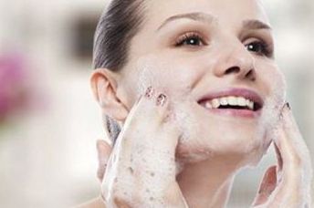 岳陽(yáng)市四人民醫(yī)院燒傷科：醫(yī)生團(tuán)隊(duì)及費(fèi)用一覽