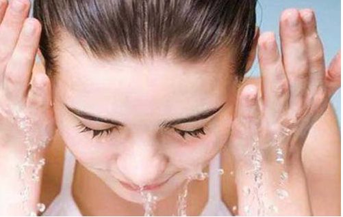 深圳市龍崗中心醫(yī)院美容科專家團(tuán)隊(duì)與收費(fèi)詳情揭秘