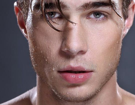 【相關(guān)搜索】昆明隆鼻，選擇正規(guī)醫(yī)院，實(shí)力嬌點(diǎn)、吳氏嘉美、博美等入圍