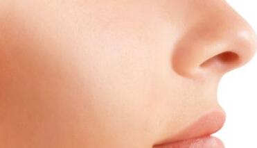 北京柏麗醫(yī)療美容鼻子整形需要花費(fèi)多少錢？李勁良院長介紹及價格收費(fèi)明細(xì)是怎樣的呢？