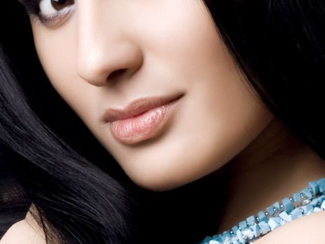 長沙愛思特吳蒙：專業(yè)醫(yī)生助你實現(xiàn)完美鼻子!