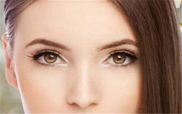 北京著名雙眼皮修復(fù)專家榜單：八大處專家團(tuán)隊(duì)實(shí)力盤點(diǎn)！明細(xì)費(fèi)用曝光迅速！