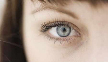 醫(yī)用技術精進，協(xié)和醫(yī)院黃渭清雙眼皮術獨具潛力！附真實手術圖示，科學分析其優(yōu)勢。