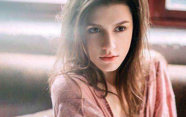 重慶最佳醫(yī)院：割雙眼皮公立vs私立，選擇哪家？