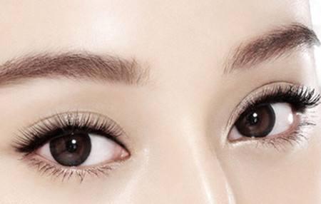 國外媒體為何將JessicaPar選為整形明星？是否她成為歐美時尚的標桿馬臉姐姐？