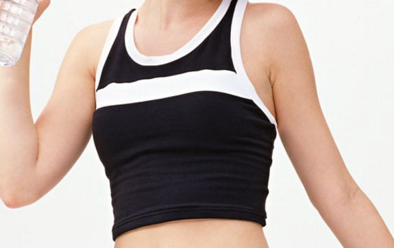 沈陽軍區(qū)醫(yī)院雙眼皮手術(shù)費(fèi)用及飽和市場哪位醫(yī)生值得信賴