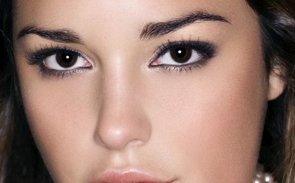 上海哪家醫(yī)生的雙眼皮修復(fù)效果更好？對(duì)比蘇薇潔、杜園園、朱迪等專家，排名前五大！