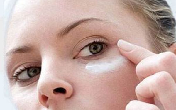 溫醫(yī)附二院整形美容科的李曉陽醫(yī)生，雙眼皮案例及價格表邀您瀏覽！