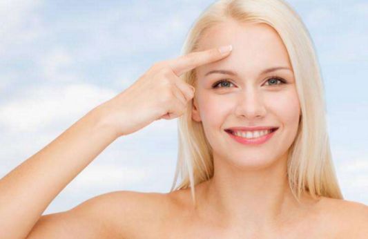 苗條手臂的選擇：磨礪最佳招數(shù)是吸脂還是溶脂療程？