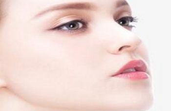 雙眼皮整形術(shù)的效果如何？醫(yī)生的信譽(yù)如何？附真實(shí)案例和最新價格表供參考