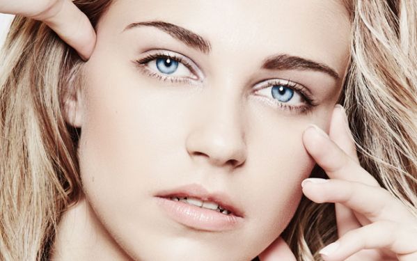 斯良洪華麗黃金微雕術解析！專家巧手造就完美面容，成功案例+收費詢價表一覽