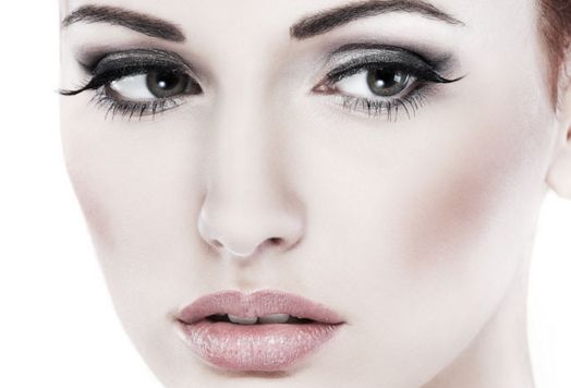 北京頂尖隆鼻醫(yī)生悉數(shù)揭曉！李戰(zhàn)強(qiáng)、李勁良等資深專家聲譽(yù)躍然紙上