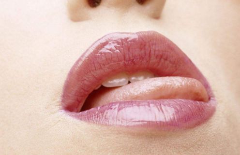 上海九院新版雙眼皮技術(shù)：蘇薇潔人氣榜首，多位專家入選