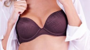 武漢協(xié)和馮曉玲醫(yī)生時(shí)刻表與綜合醫(yī)療資訊，以真實(shí)案例展現(xiàn)去眼袋手術(shù)成果