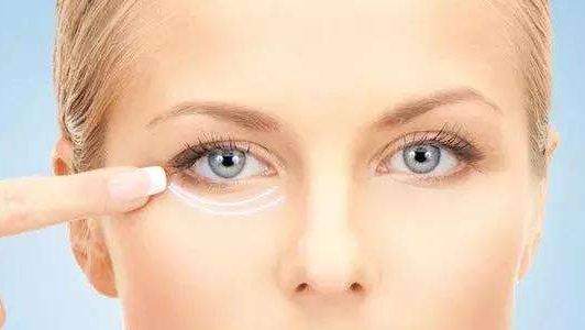 重慶整形醫(yī)生推薦：詳細(xì)了解重慶隆鼻價格！最新整形費用一覽！