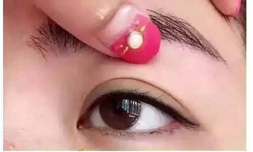 大慶哪家醫(yī)院眼部整形更受歡迎？TOP5醫(yī)療機(jī)構(gòu)傾情推薦，價(jià)格直擊！