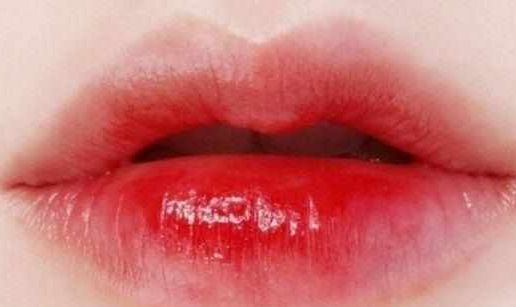 選擇適宜的材料，哪種素材適合假體隆鼻手術(shù)？