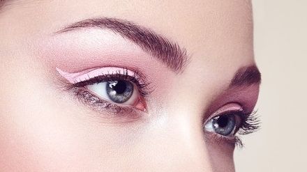 深度解析上海藝星玻尿酸的真實效果與專業(yè)醫(yī)師技巧，鼻部整形成功案例拋光亮相