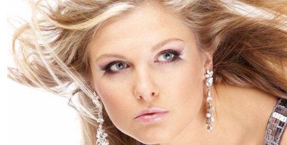 成都米蘭柏羽隆胸技術(shù)精湛！張雪峰、魏家兵專(zhuān)家坐診，案例價(jià)格全公開(kāi)