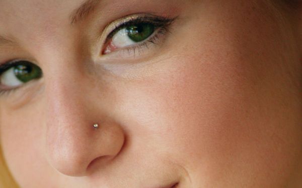 成都華西醫(yī)院豐胸詳情全攻略：醫(yī)生團(tuán)隊(duì)及價(jià)格一覽