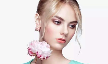 貴陽綜合治療皮膚問題的醫(yī)院，專治斑點及異味