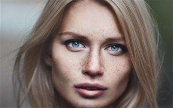 南京哪家醫(yī)院做雙眼皮好？十強top對比給你參考