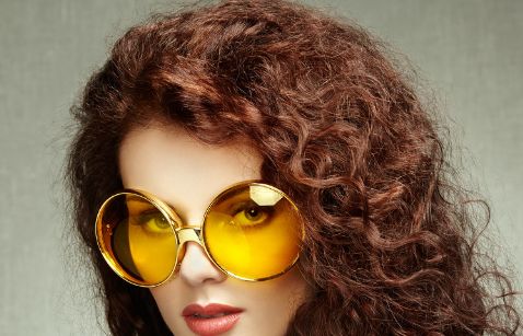 成都萊瑞拉吸脂醫(yī)生名單及價格，鄭方榮馬甲線成形術與黃佳涌腰腹環(huán)吸費用