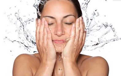 廣州專業(yè)隆胸醫(yī)生推薦，唐志榮醫(yī)生技術(shù)精湛，經(jīng)驗豐富，預約方式解密！