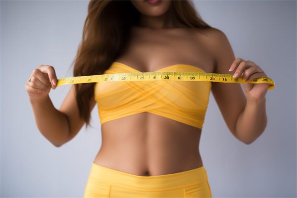 西京醫(yī)院拉皮手術選擇指南：竇文婕、夏文森、彭湃等醫(yī)生技術全面解析