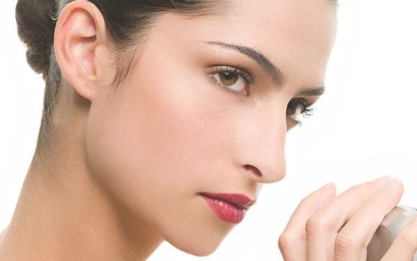 湖北中醫(yī)院醫(yī)學(xué)美容科：醫(yī)院資質(zhì)、專家團(tuán)隊點評一覽