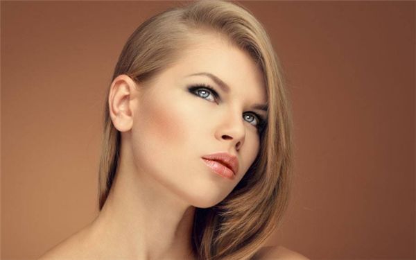 隆胸前后｜真實(shí)體驗(yàn)分享，揭秘手術(shù)過(guò)程和效果