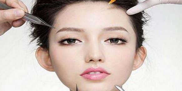 成都隆胸醫(yī)院強勢出爐，助你塑造型美好！